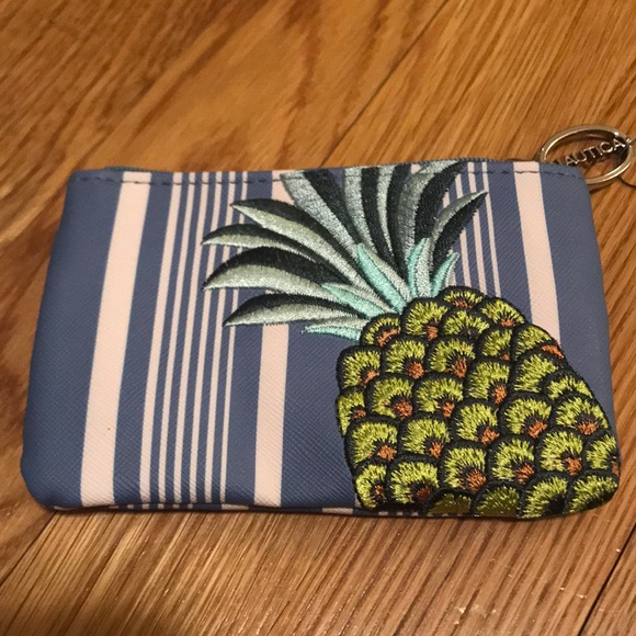 Nautica Accessories - NWT Pineapple Nautica Wallet
